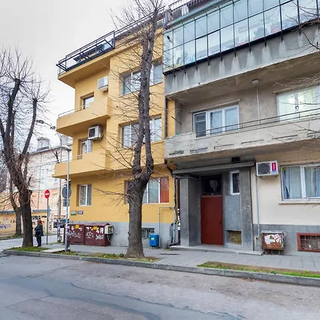 ~*spacious And Cozy 2br In The Heart Of Varna*~ Apartman *