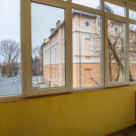 ~*spacious And Cozy 2br In The Heart Of Varna*~ *