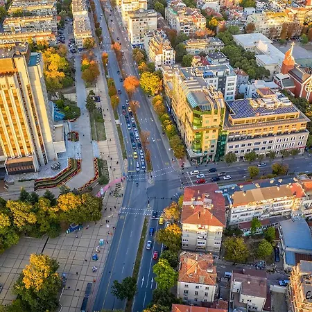 ~*spacious And Cozy 2br In The Heart Of Varna*~ Apartman *